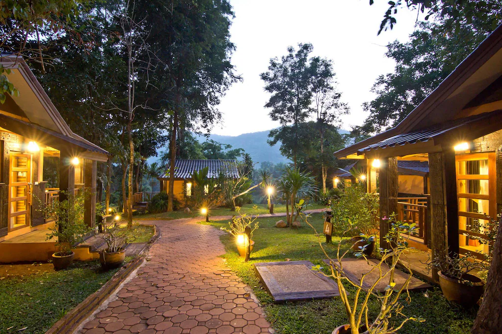 River Kwai Overnight — photo 12